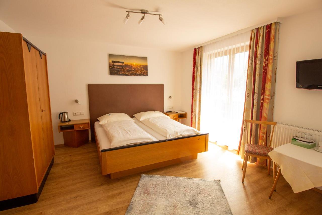 Haus Josef Bed & Breakfast Mayrhofen Dış mekan fotoğraf