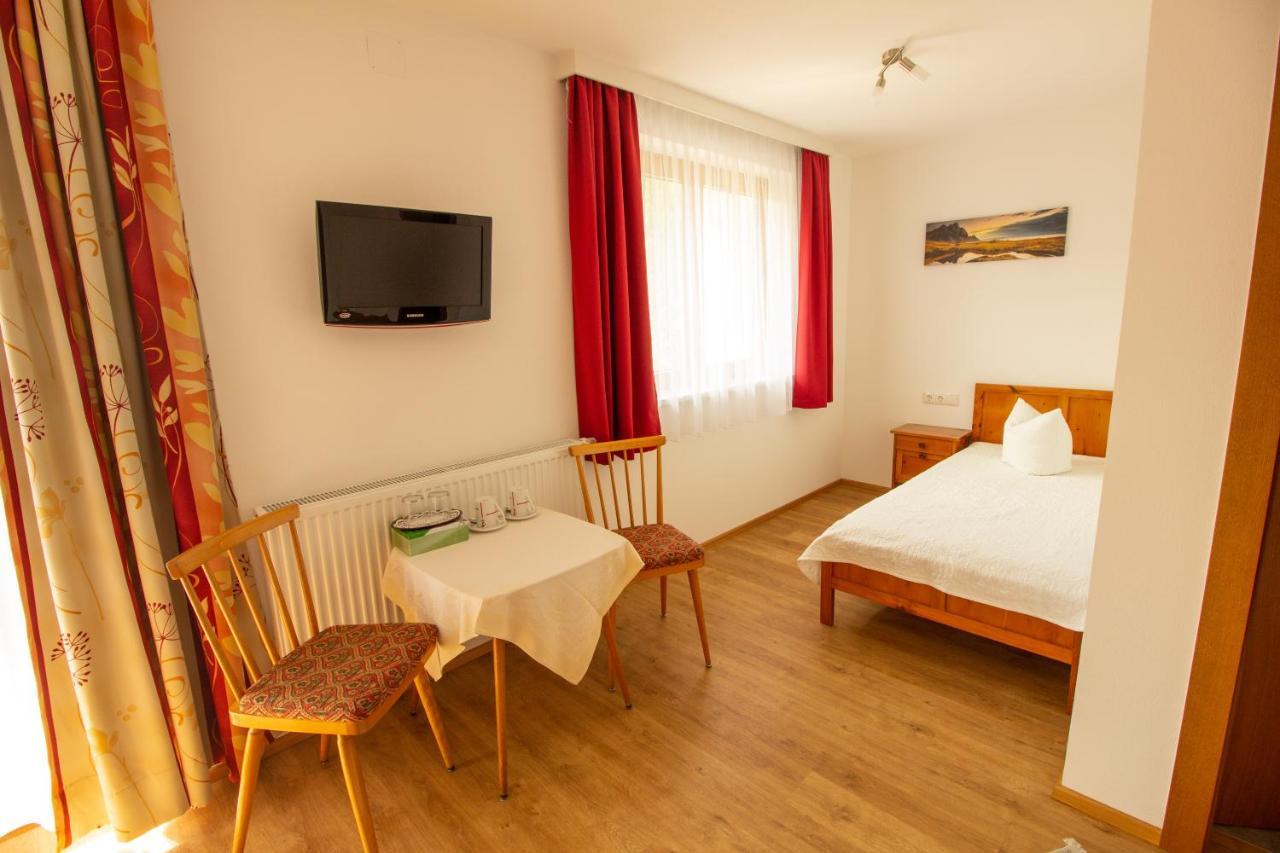 Haus Josef Bed & Breakfast Mayrhofen Dış mekan fotoğraf