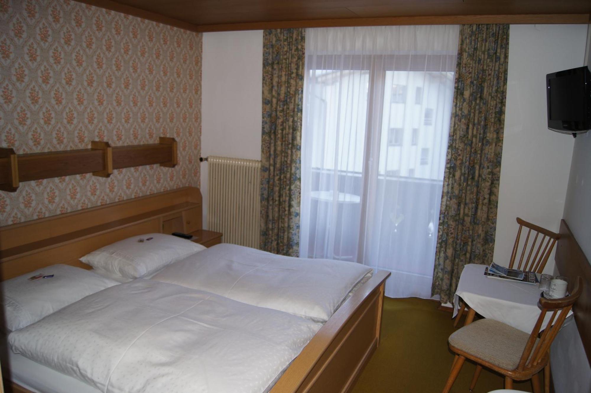 Haus Josef Bed & Breakfast Mayrhofen Dış mekan fotoğraf
