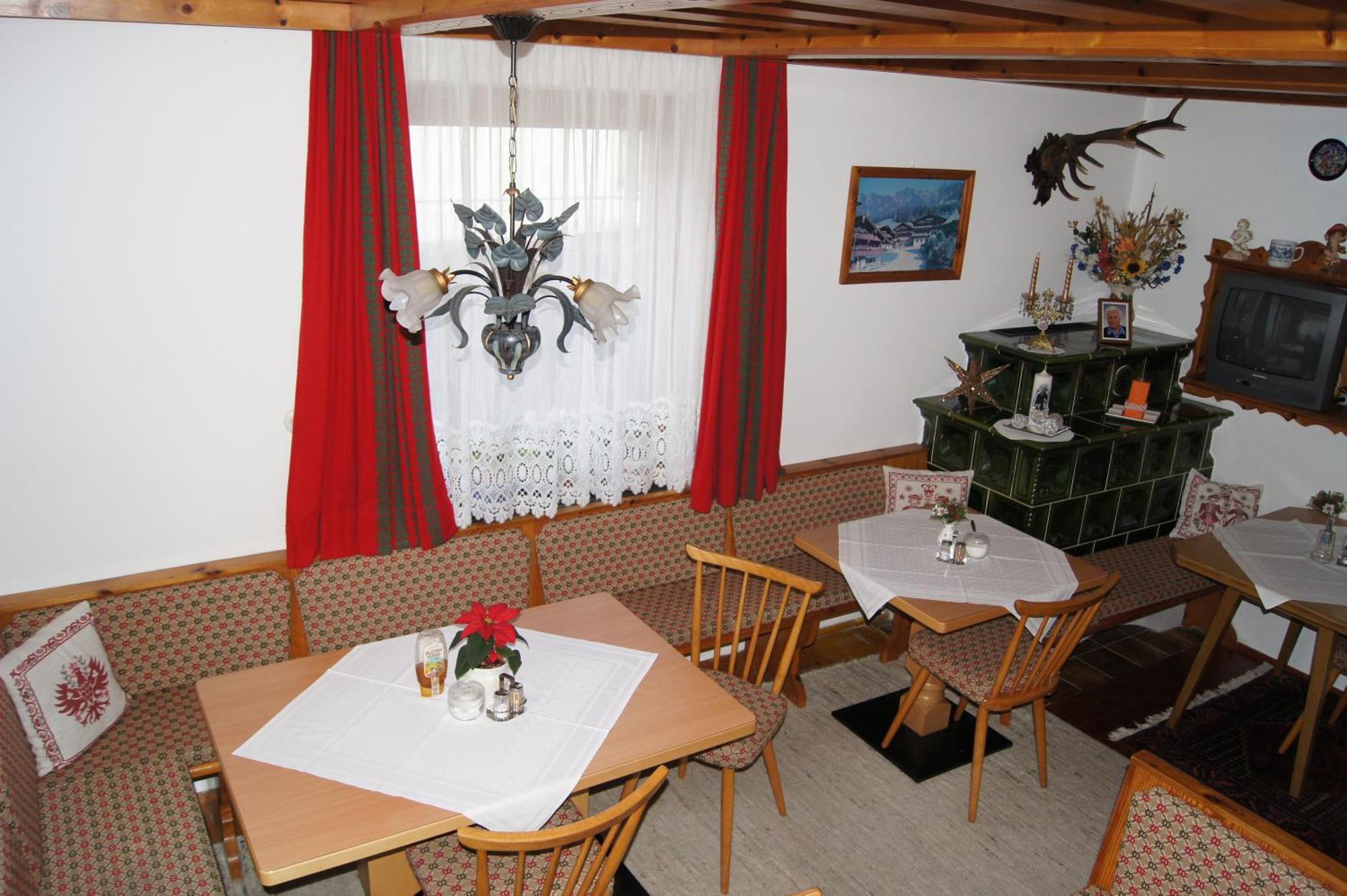 Haus Josef Bed & Breakfast Mayrhofen Dış mekan fotoğraf