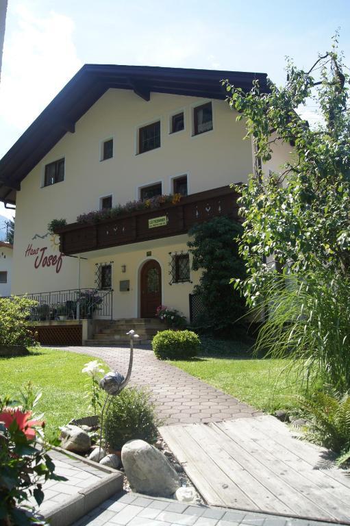 Haus Josef Bed & Breakfast Mayrhofen Dış mekan fotoğraf